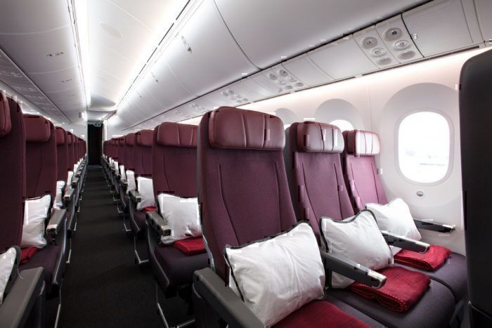 qantas-787-economy-cabin