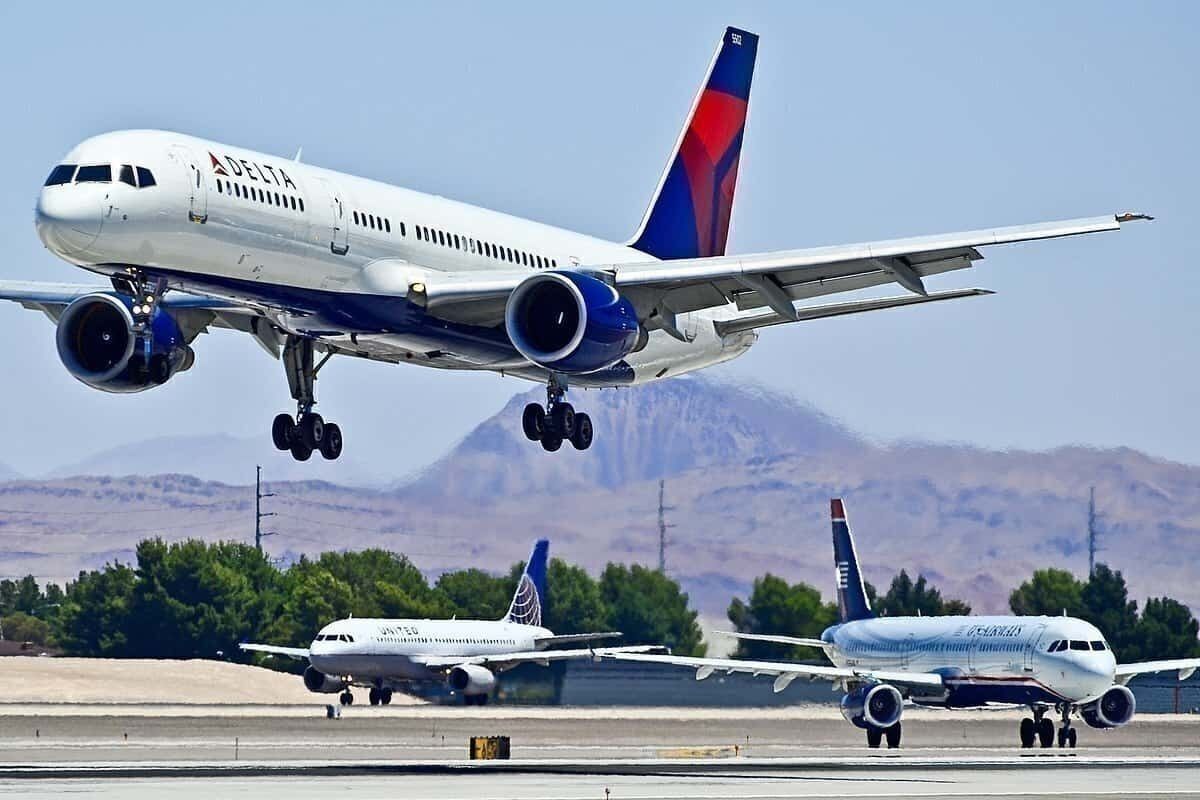 Delta and United Aircraft