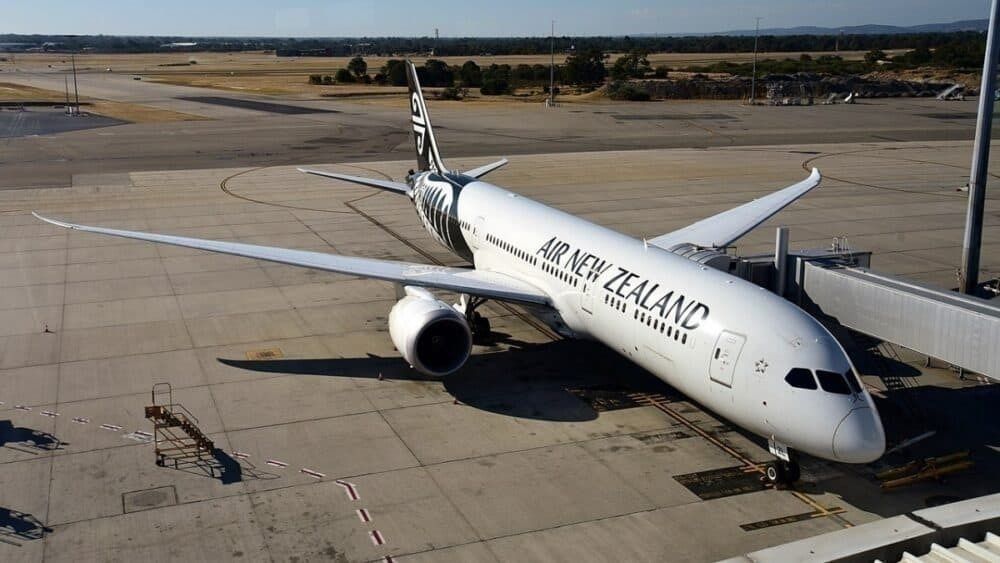 Air-New-Zealand-eighty