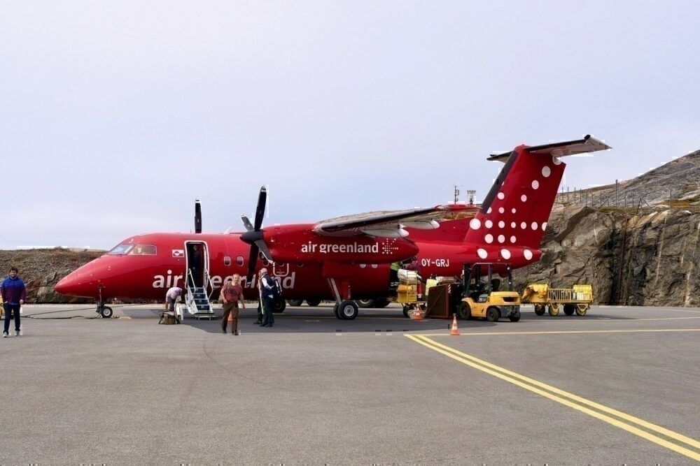 Air Greenland Dash-8