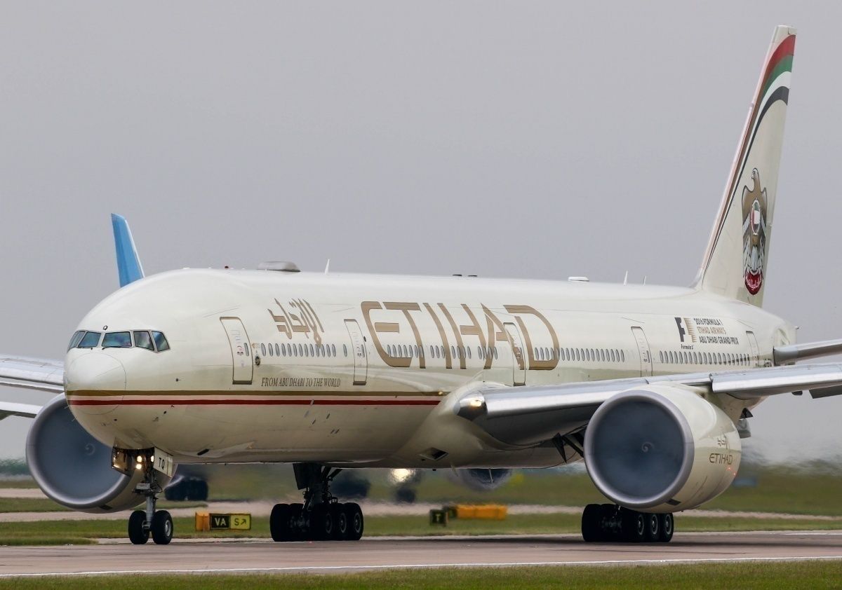 Etihad Delivers 14 Tons Of Aid To Pakistan