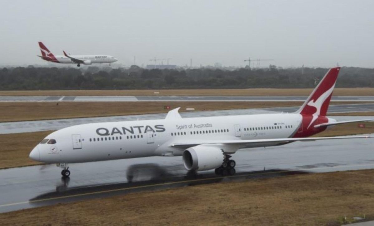 Qantas-Social-Distancing-Critisizm