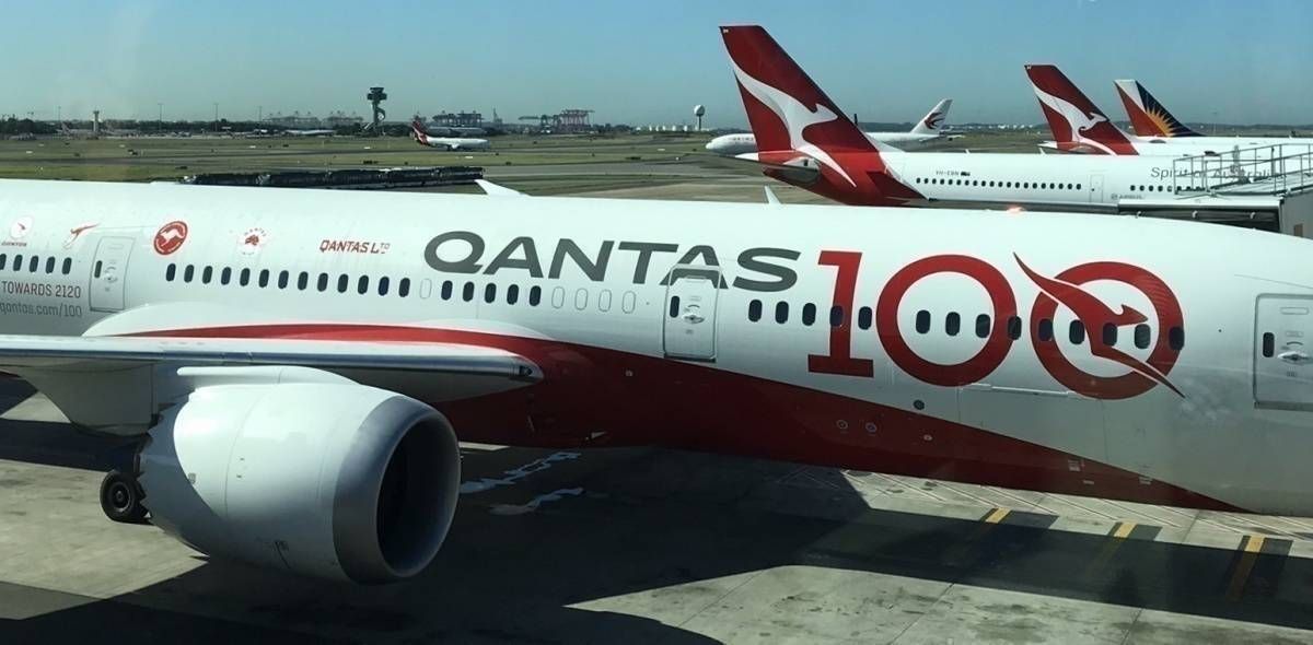 Qantas-1-year-suspension