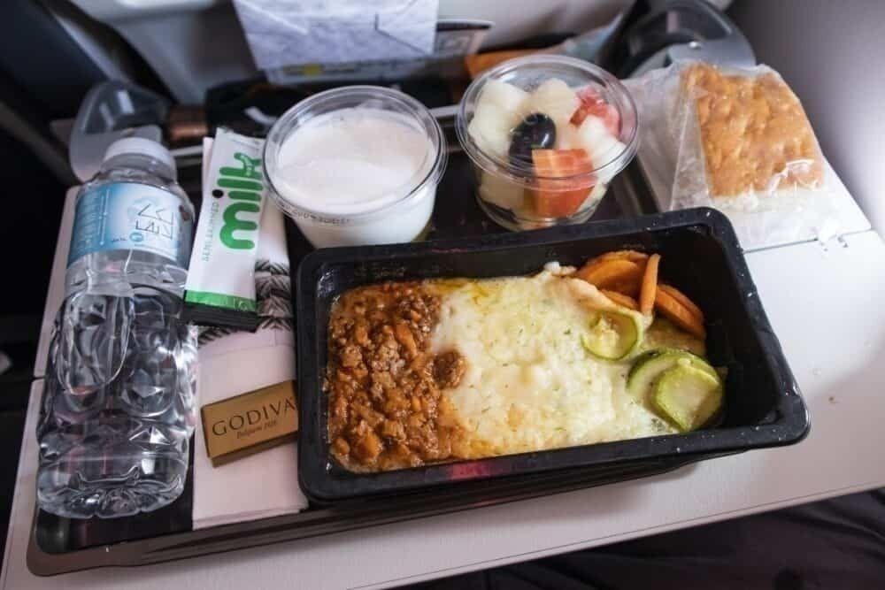 Qatar Airways inflight meal