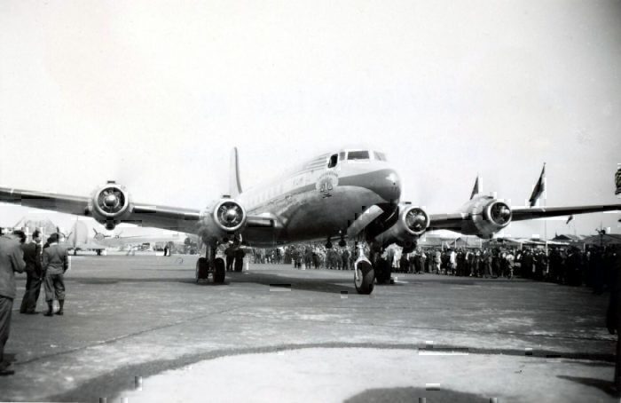 KLM DC-4