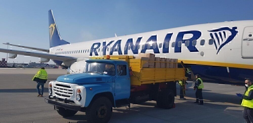 Ryanair, Medical supplies, relief flight