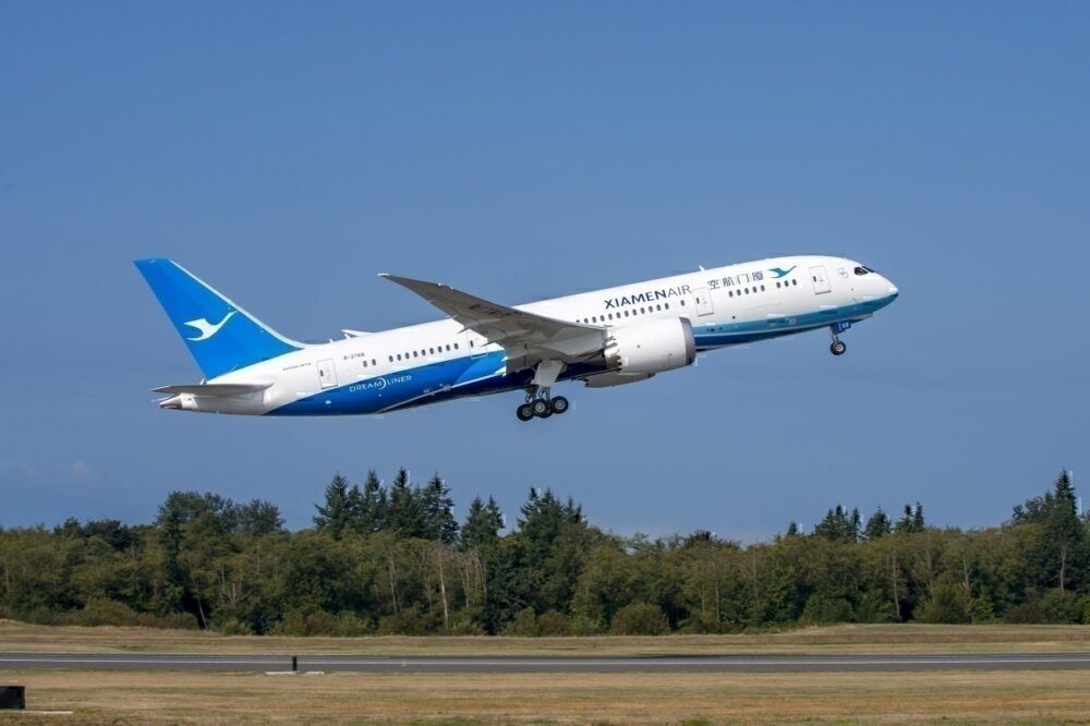 XIamen Airlines Boeing 787 Dreamliner