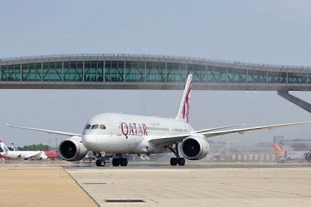 Qatar Airways Collision, Boeing 787, Airbus A350
