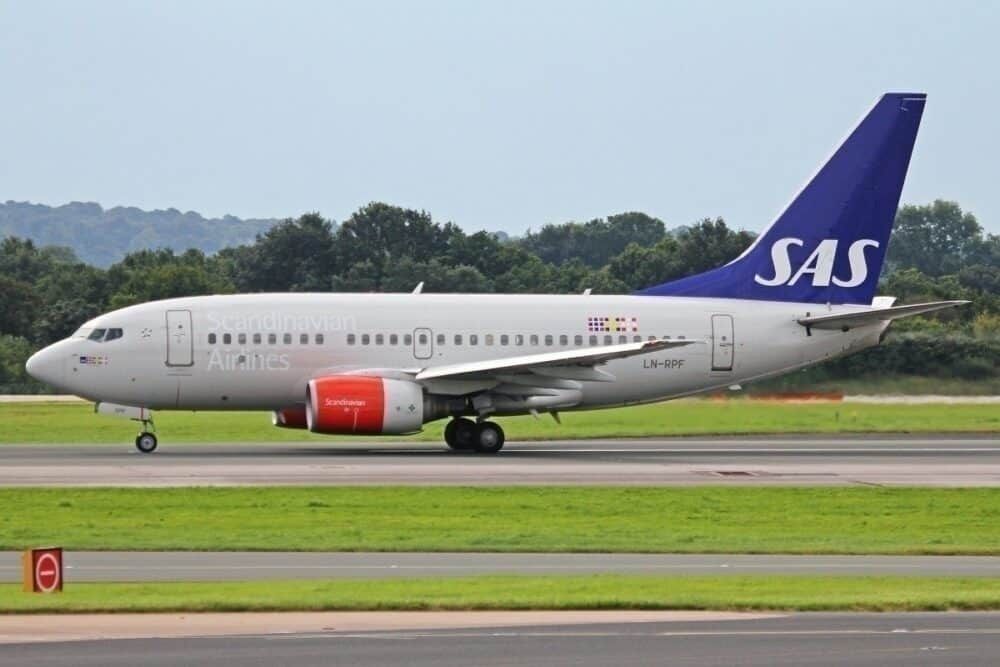 SAS aircraft taxiing