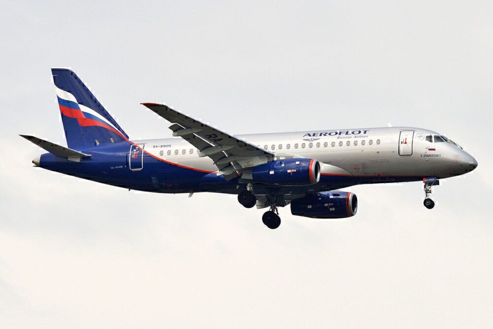 Aeroflot-Sukhoi-superjet-100s-ra89105-engine faulty