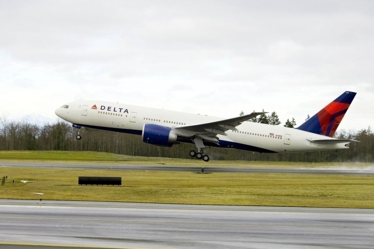 Delta Air Lines 777
