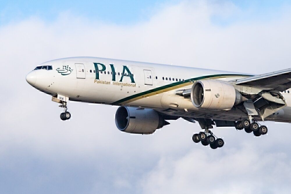 PIA Boeing 777-200