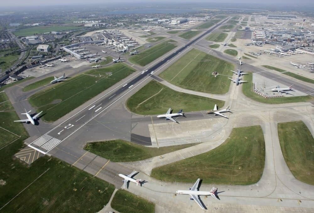 Heathrow runway queue