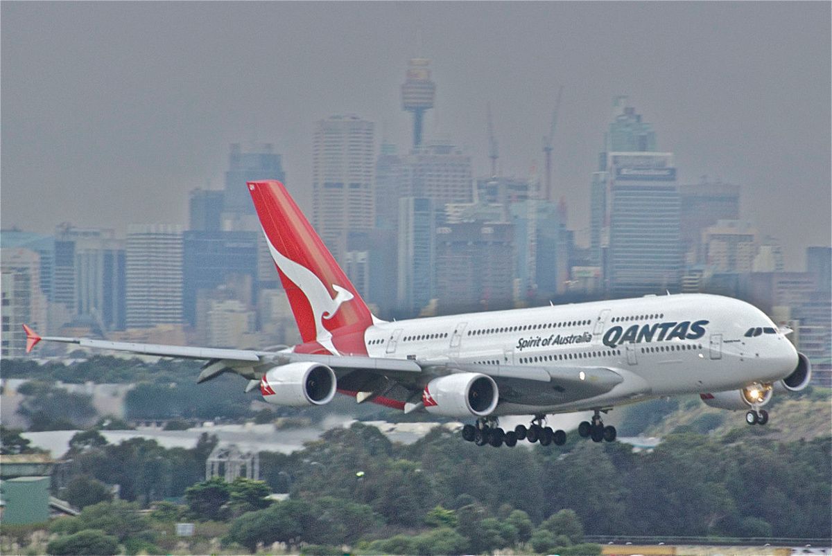 Qantas-International-Flight-Suspension