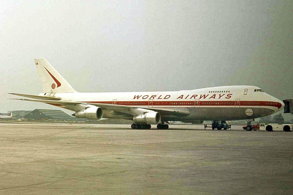 World Airways 747-200C