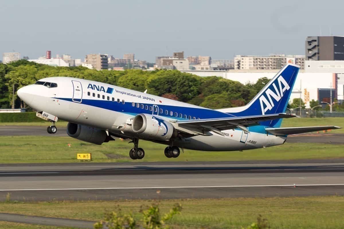 ANA Flies Its Last Boeing 737-500 Flight