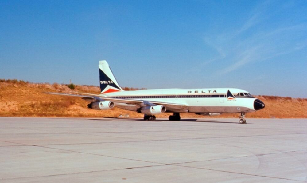 Delta Convair 880