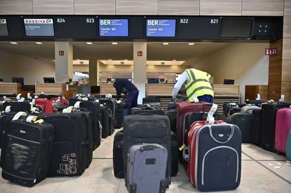 Baggage handlers in Germany