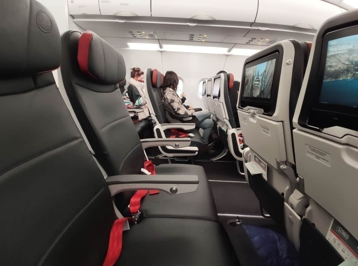 Empty seats on Air Canada flight