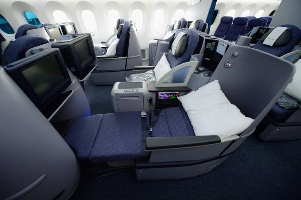 United 787 business class