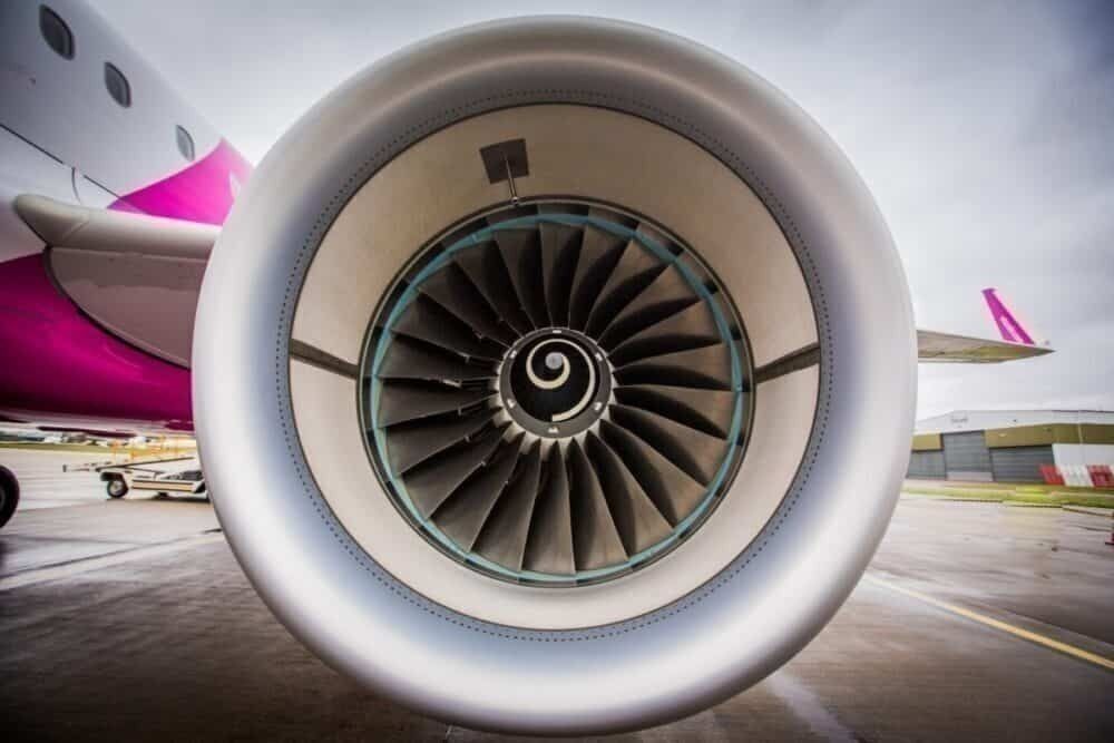 Wizz Air A321 engine