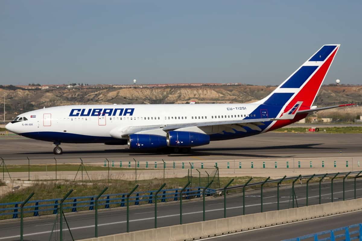 Cubana Il-96