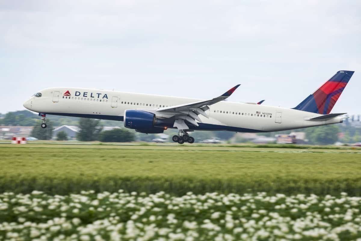 Delta Air Lines Airbus A350 Landing