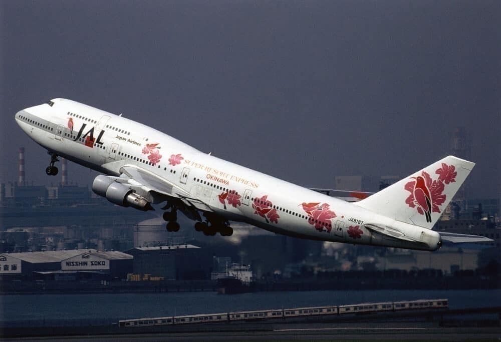 JAL 747-300SR