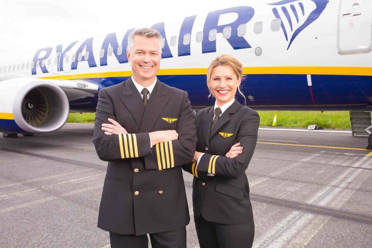 Ryanair, UK Pilots, Pay Cut