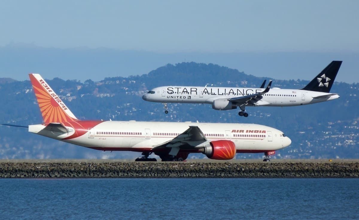 United 757 and Air India 777