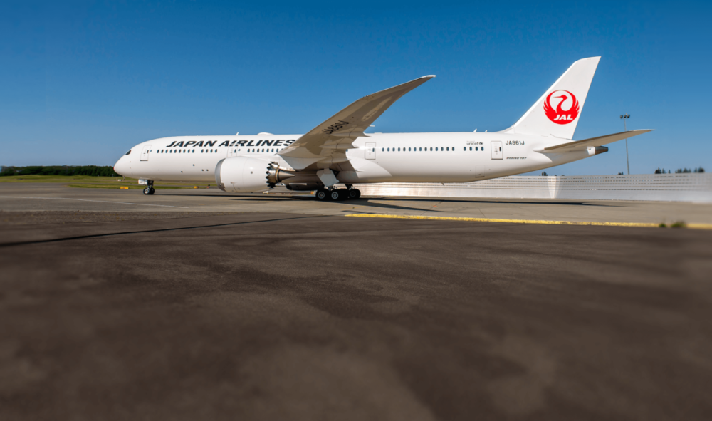 Boeing 787 JAL