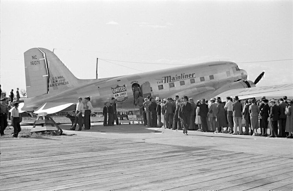 DC-3A United Air Lines