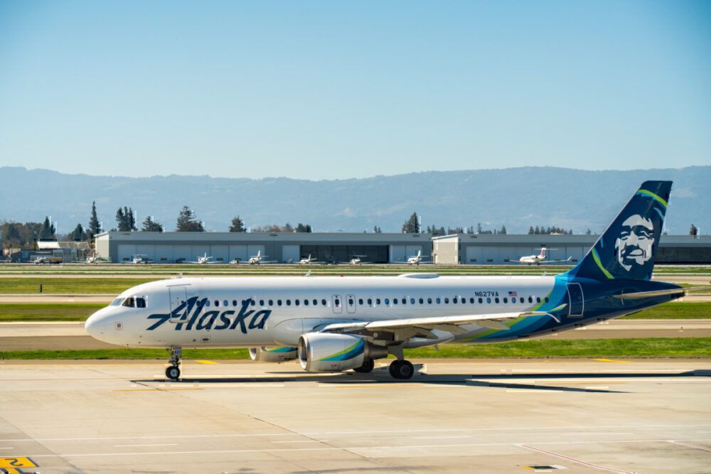Alaska Airlines, Mask Exceptions, Middle Seat
