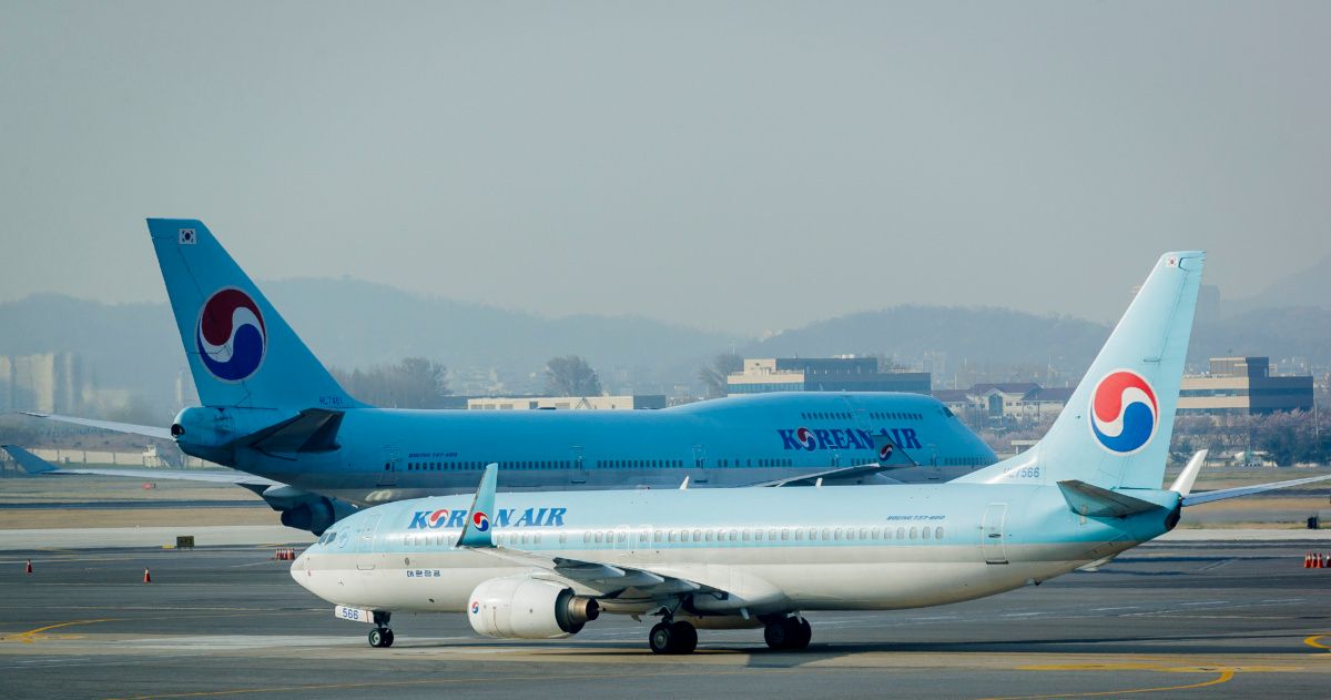 Korean Air 737 and 747