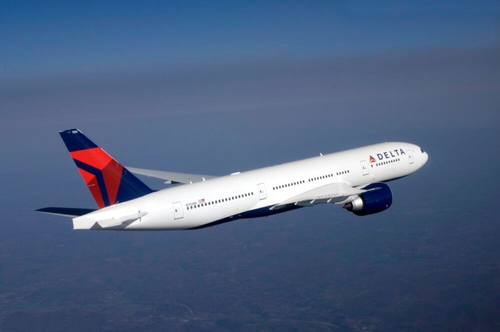 777-200LR Delta