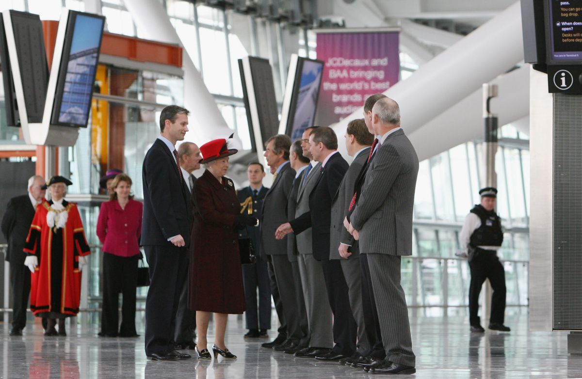 Queen opens Terminal 5