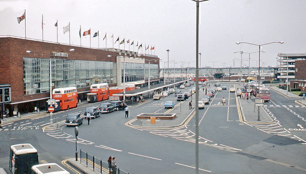 Heathrow Terminal 2 in 1972