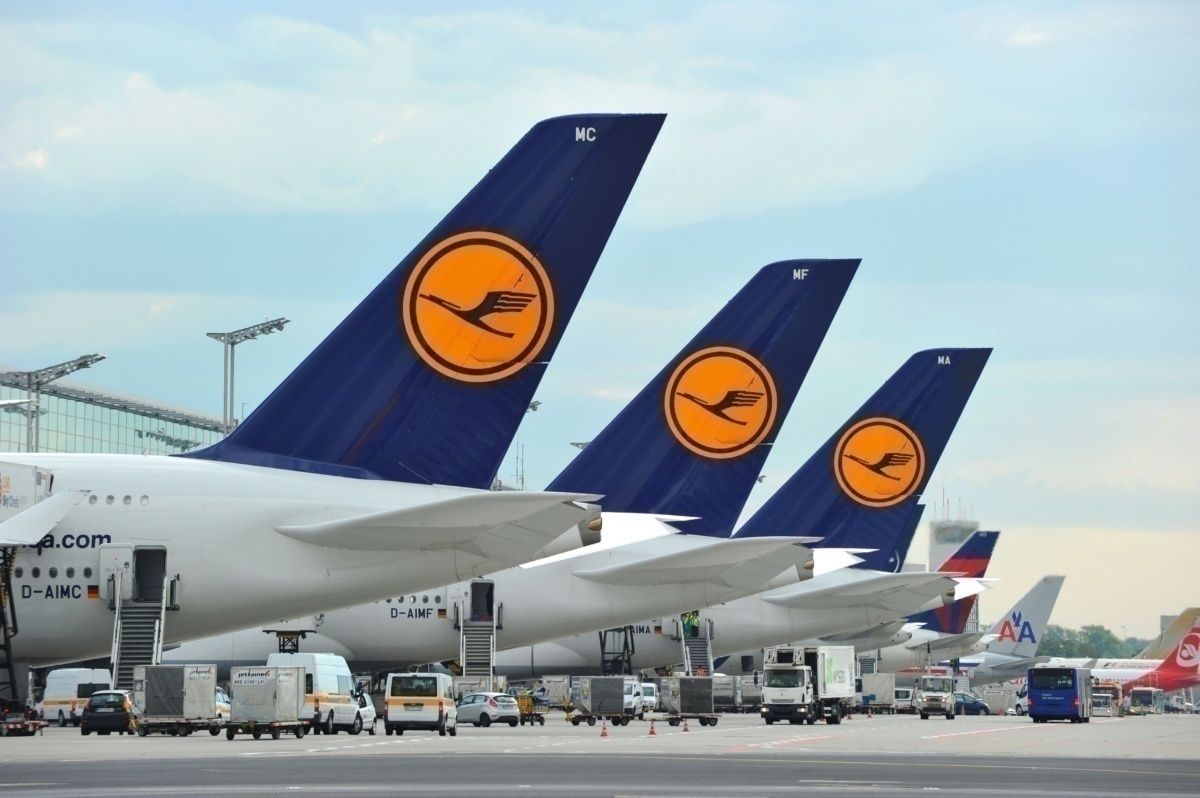 Lufthansa A380 tailfins