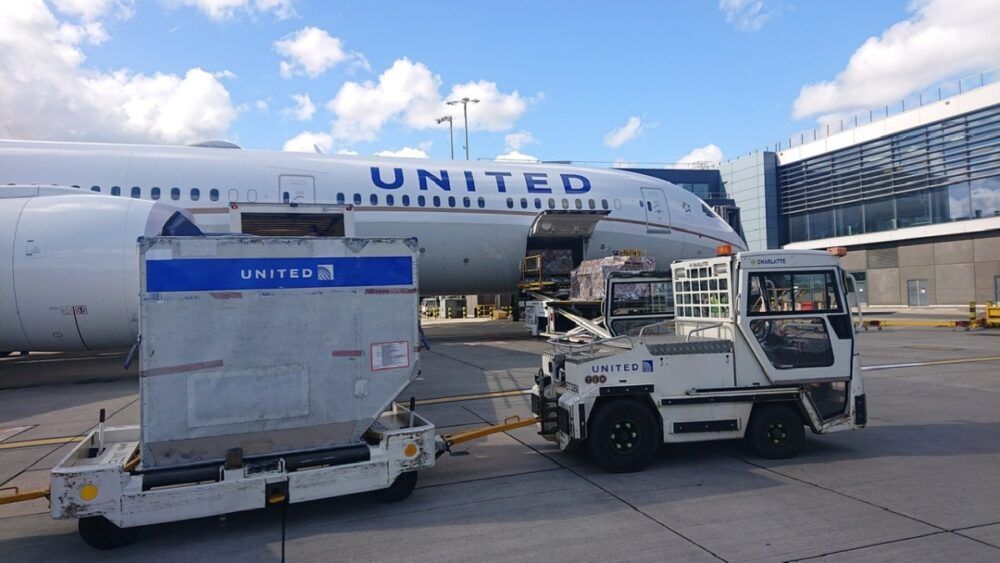 United Cargo Plane