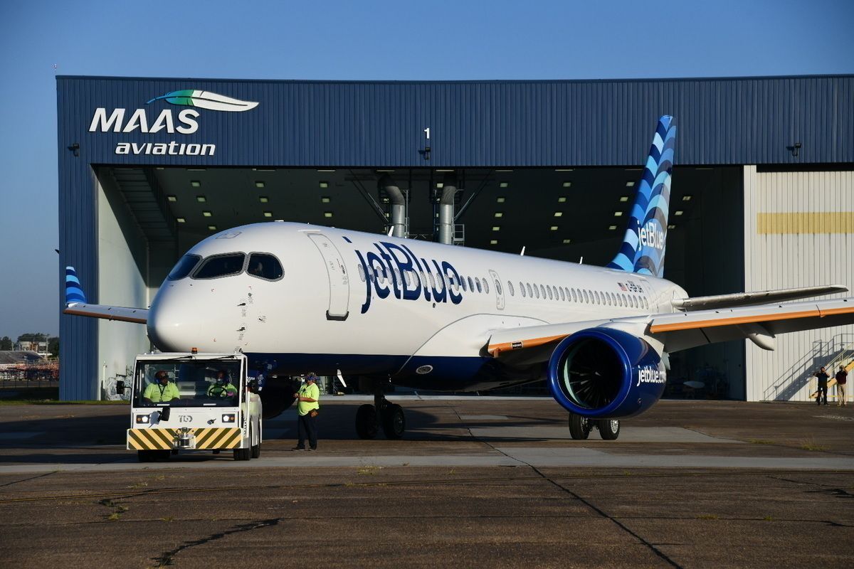JetBlue, Airbus A220, Rollout