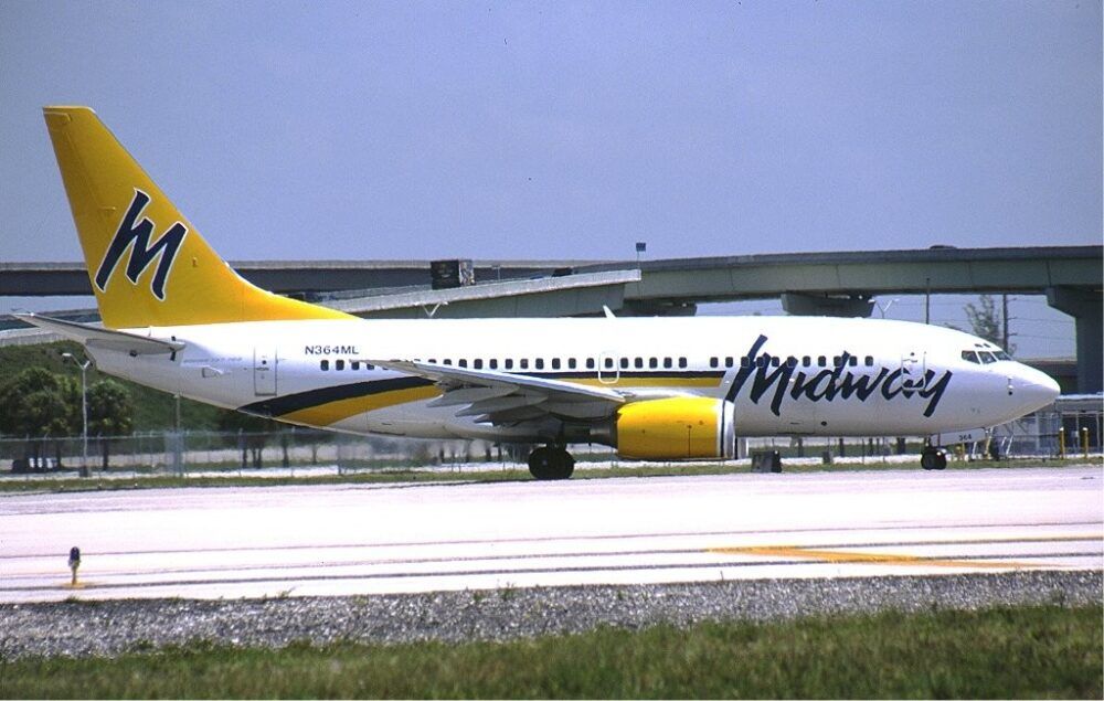 Midway Airlines 737