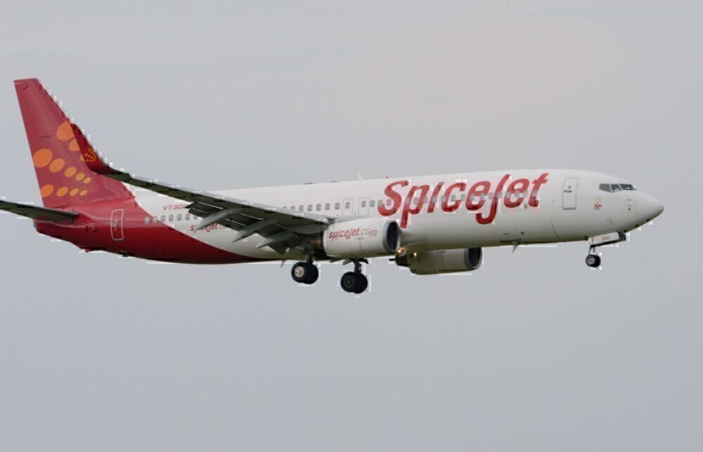 SpiceJet 737