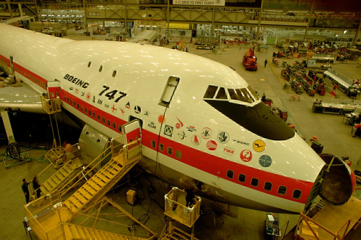 First 747 construction