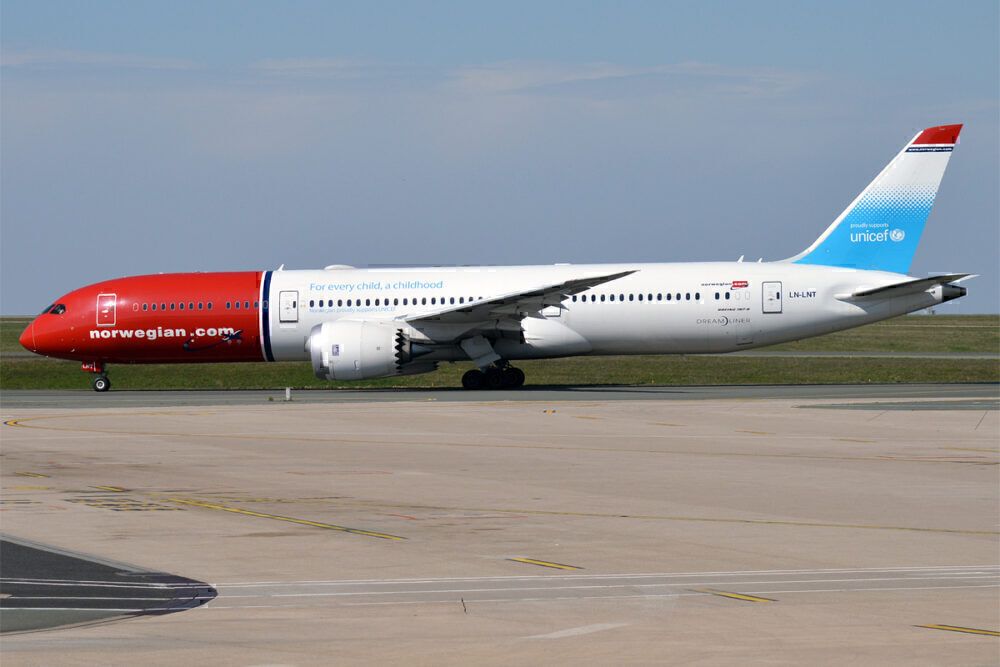 Norwegian 787s to Neos