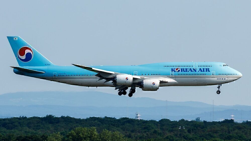 Korean_Air_Lines_Boeing_747-8