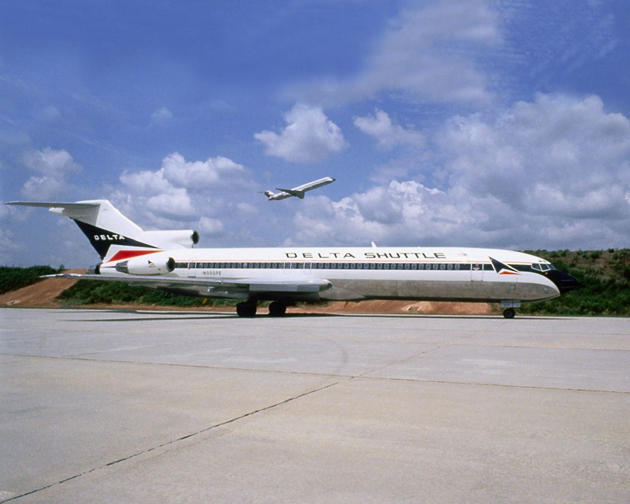 Delta Air Shuttle 727