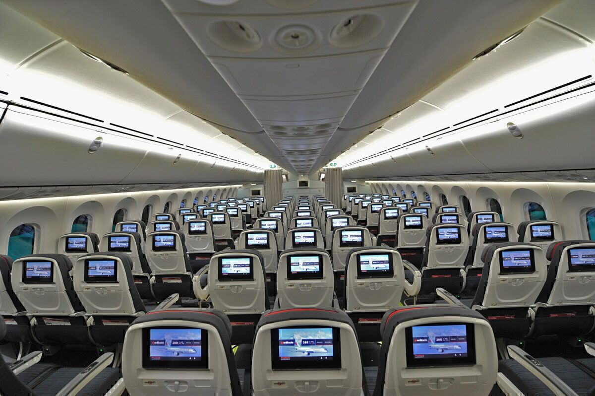 Air Canada Boeing 787-9 economy class