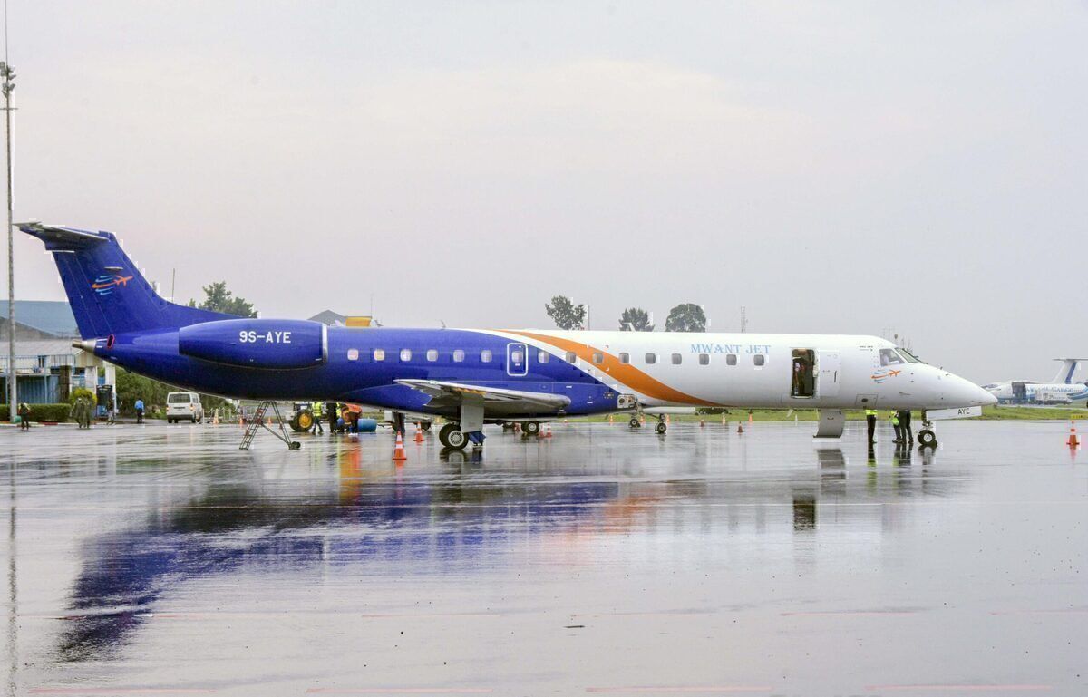 Mwant Jet Embraer