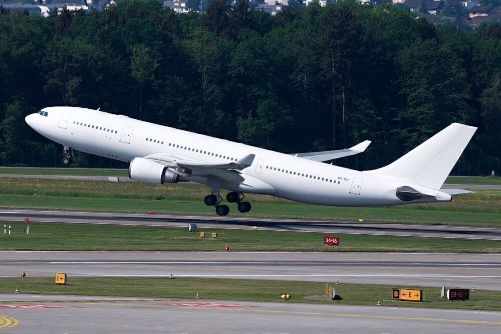 Airbus_A330-200