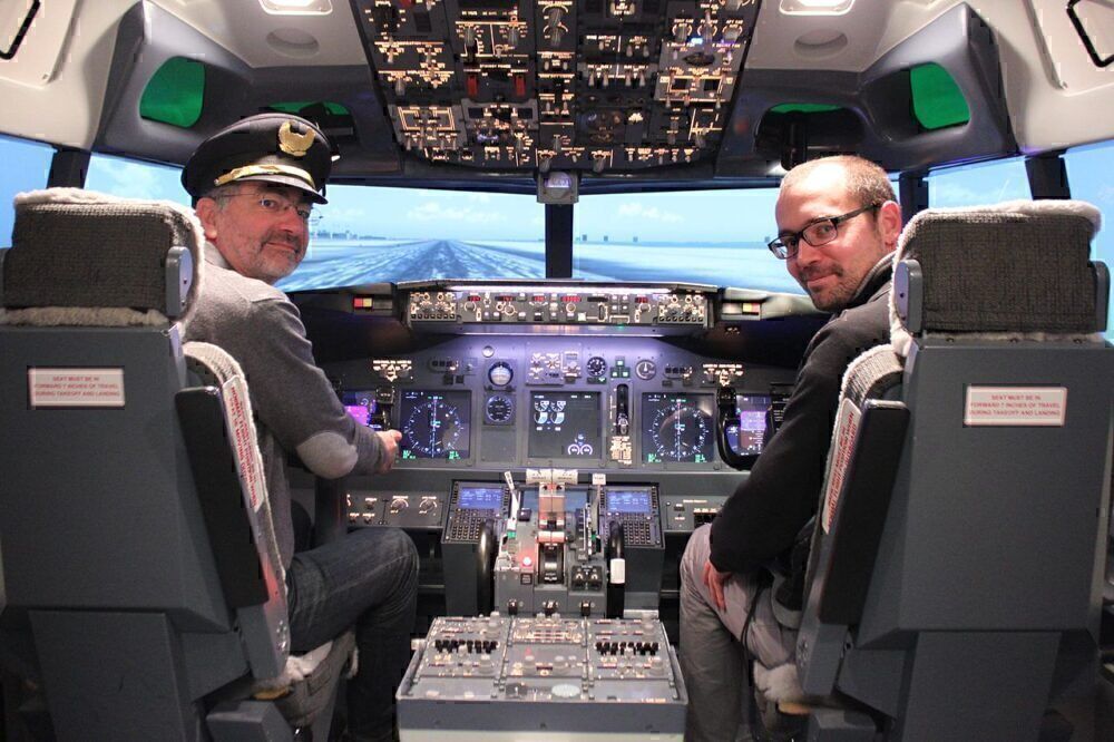 boeing-737-800-cockpit